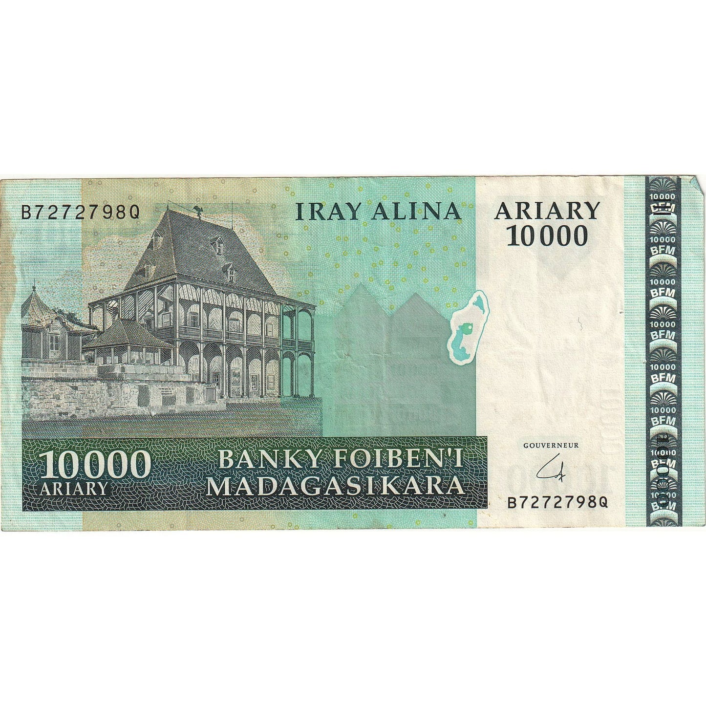 bankovka, 
  
  Madagaskar, 
  
  10