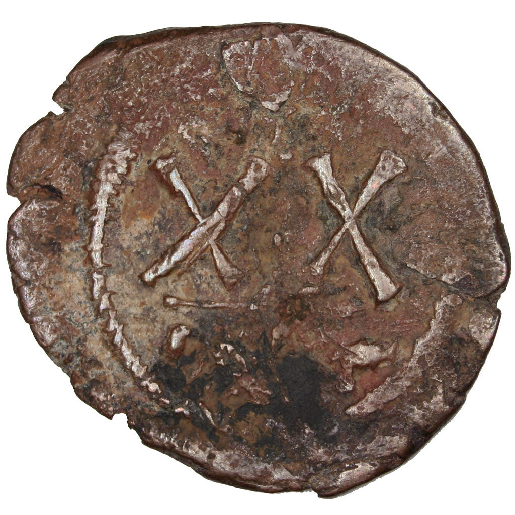 minca, 
  
  Konštantín Tiberius II., 
  
  Polovičný Follis