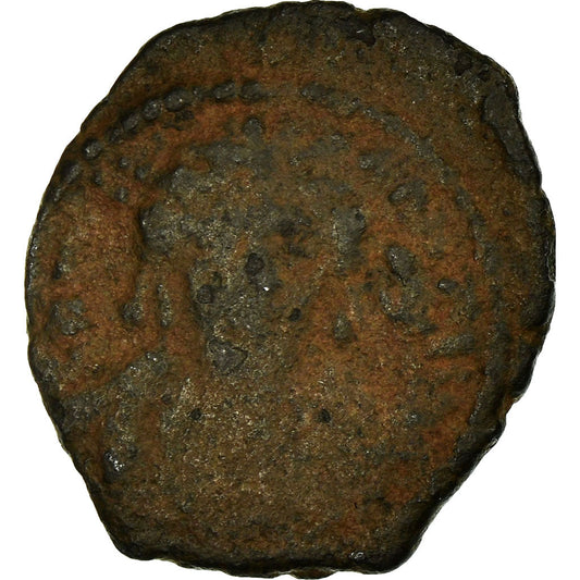 minca, 
  
  Konštantín Tiberius II., 
  
  Decanummium